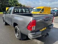 Used Toyota HiLux Active 150 HP (110 kW) 2017 Grey Pickup