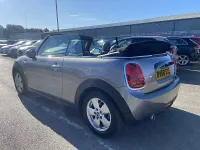 Begagnad Mini Cooper Cabriolet 2018 Silver Cab