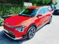 Used Kia Niro 150 kW (204 HP) 2023 Orange SUV
