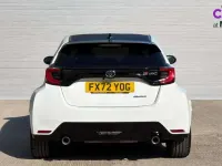 Used Toyota Yaris 257 HP (189 kW) 2022 White Hatchback