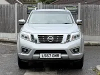 Used Nissan Navara Tekna 190 HP (139 kW) 2017 Silver Pickup