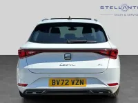 Used Seat Leon FR Sport 148 HP (108 kW) 2022 White Estate