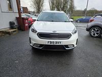 Used Kia Niro 139 HP (102 kW) 2019 White SUV