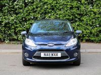Usado Ford Fiesta Titanium 96 CV (70 kW) 2011 Azul Utilitario