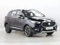 Usado MG ZS Exclusive 106 CV (77 kW) 2022 Negro SUV