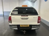 Second-hand Toyota HiLux 2021 Alb Pickup