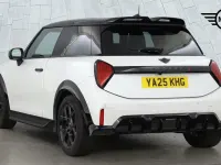 Used Mini Cooper S Hatch 201 HP (147 kW) 2025 White Hatchback