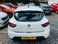 Used Renault Clio IV Dynamique 2016 White Hatchback