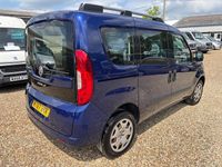 Used Fiat Doblò Easy 95 HP (69 kW) 2018 Blue MPV