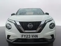 Używany Nissan Juke Acenta 114 KM (83 kW) 2023 Biały SUV