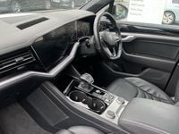 Used VW Touareg Black Edition 286 HP (210 kW) 2022 White SUV