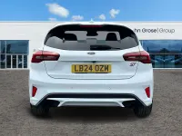 Used Ford Focus ST 280 HP (205 kW) 2024 White Hatchback