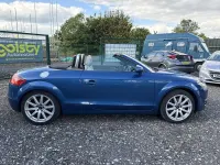 Begagnad Audi TT Roadster Comfort 160 HK (117 kW) 2011 Blå Cab