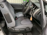 Begagnad Honda Jazz SE 82 HK (60 kW) 2008 Silver Halvkombi