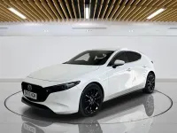 Begagnad Mazda 3 Inclusive 180 HK (132 kW) 2020 Vit Halvkombi