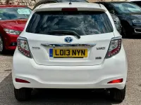 Used Toyota Yaris 2013 White Hatchback