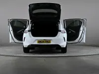 Used Vauxhall Astra 131 HP (96 kW) 2024 White Hatchback