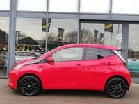 Used Toyota Aygo x-style 68 HP (50 kW) 2018 Red Hatchback