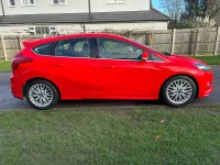 Used Ford Focus Zetec 115 HP (84 kW) 2013 Red Hatchback
