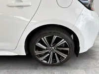 Used Toyota Corolla Design 122 HP (89 kW) 2021 White Hatchback
