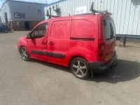 Used Citroën Berlingo 75 HP (55 kW) 2010 Red MPV