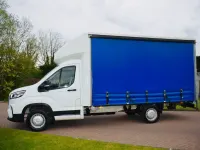 Usado Maxus V90 148 HP (108 kW) 2022 Branco Van