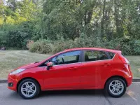 Used Ford Fiesta Zetec 100 HP (73 kW) 2014 Red Hatchback