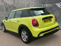 Used Mini Cooper Classic 136 HP (100 kW) 2022 Yellow Hatchback