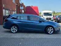 Used Vauxhall Astra SRi 2017 Blue Estate