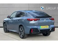 Usado BMW iX2 M Sport 150 kW (204 HP) 2026 Cinzento SUV