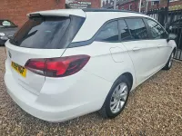 Used Vauxhall Astra Design Edition 2019 White Estate