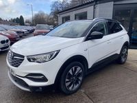 Used Vauxhall Grandland X SRi 130 HP (95 kW) 2020 White SUV
