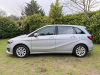 Begagnad Mercedes B200 Executive 2015 Silver Minibuss