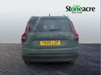 Used Dacia Jogger Extreme 141 HP (103 kW) 2025 Green MPV