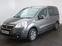Used Peugeot TePee Active 98 HP (72 kW) 2018 Estate