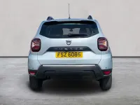 Usado Dacia Duster Comfort 115 HP (84 kW) 2022 Cinzento SUV