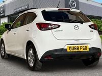 Used Mazda 2 75 HP (55 kW) 2018 White Hatchback