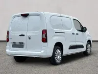 Nouă Vauxhall Combo 100 CP (73 kW) 2026 Alb Monovolum