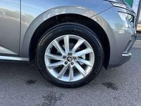 Usado Skoda Kamiq SE 94 CV (69 kW) 2025 Gris SUV