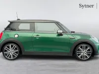 Used Mini Cooper S Exclusive 176 HP (129 kW) 2022 Green Hatchback