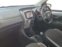 Used Toyota Aygo X-play 72 HP (52 kW) 2021 Silver Hatchback