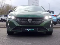 Usado Peugeot 308 Allure Premium 130 HP (95 kW) 2022 Verde Citadino