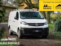 Used Vauxhall Vivaro 120 HP (88 kW) 2020 White MPV