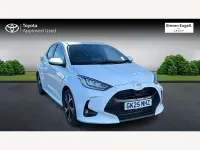 Used Toyota Yaris Design 114 HP (83 kW) 2025 White Hatchback