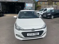 Used Hyundai i20 SE 82 HP (60 kW) 2015 White Hatchback