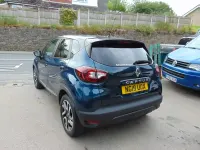 Used Renault Captur Iconic 90 HP (66 kW) 2019 Blue SUV