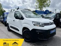 Second-hand Citroën Berlingo Start 75 CP (55 kW) 2020 Alb Monovolum