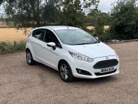 Used Ford Fiesta Zetec 120 HP (88 kW) 2014 White Hatchback