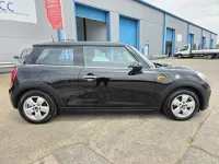 Used Mini Cooper Hatch 136 HP (100 kW) 2017 Black Hatchback