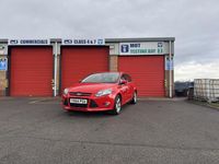 Used Ford Focus Zetec 115 HP (84 kW) 2014 Red Hatchback